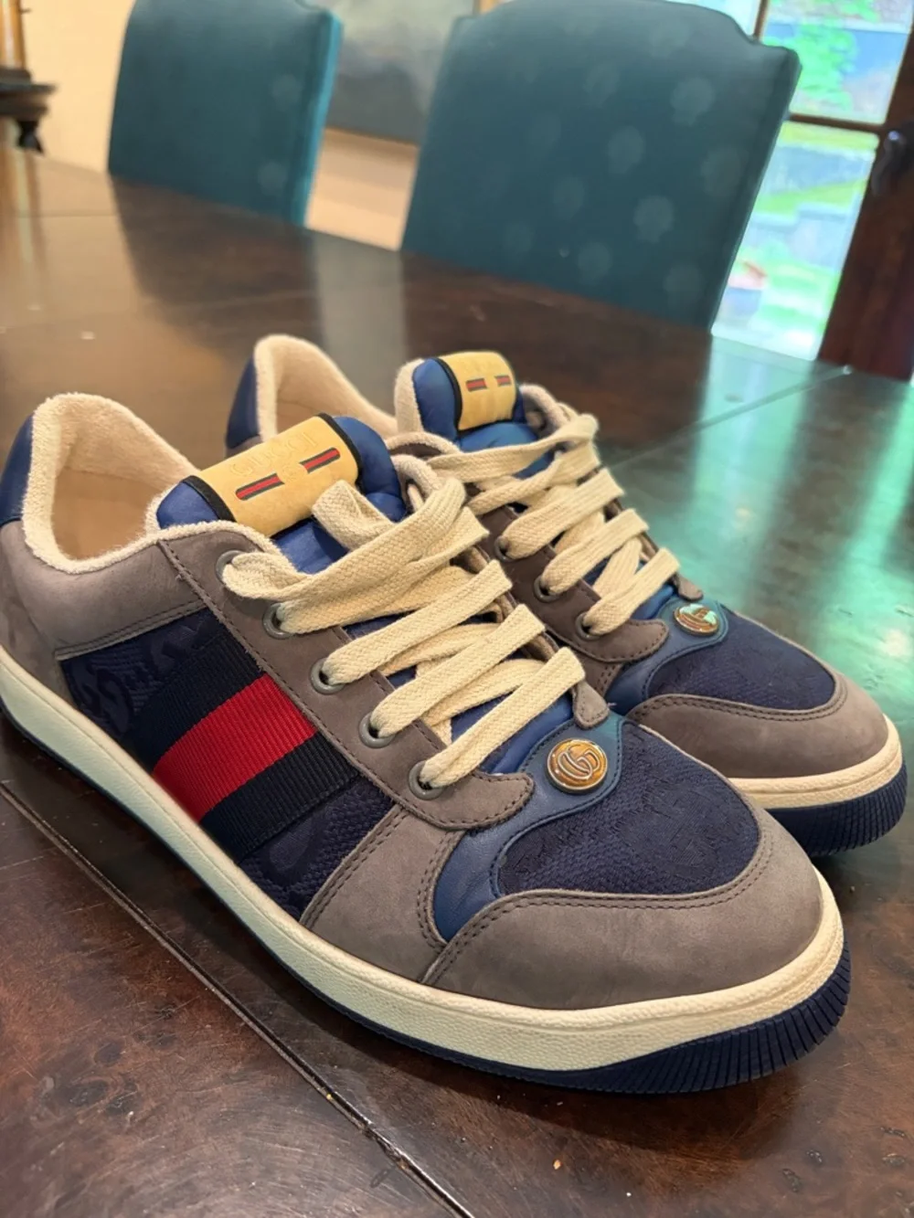 GUCCI Men's Grey & Navy Casual Sneakers with Red Stripe SIZE 8 / worn 4x - Picture 11 of 11